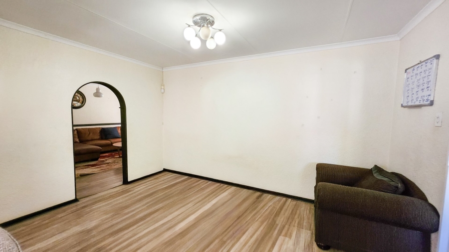 4 Bedroom Property for Sale in Wilkoppies North West